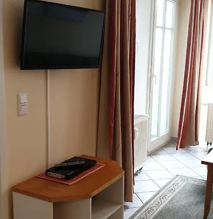 2 Raum Morgensonne Mit Balkon