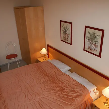 Apartman 2 Raum Morgensonne Mit Balkon