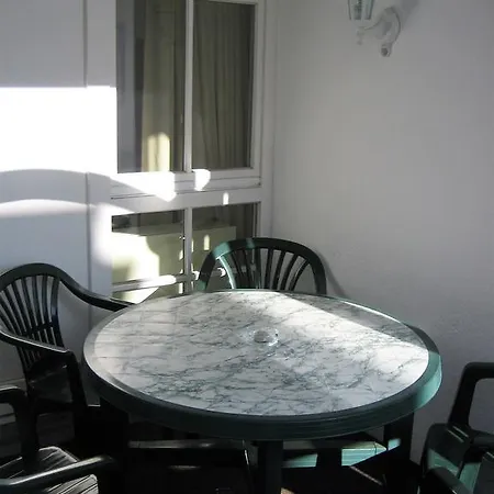 Apartment 2 Raum Morgensonne Mit Balkon *
